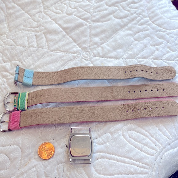 INDEED quartz watch with interchangeable bands. Ultimate preppy accessory! - Picture 7 of 11